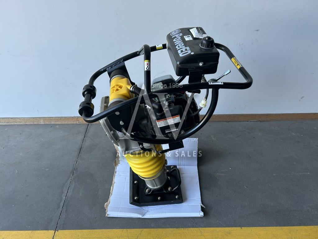 Fotografia de veiculos: Ref.ª P381 - Liquidação CAM Rental - Máquinas e Equipamentos - Verba 3