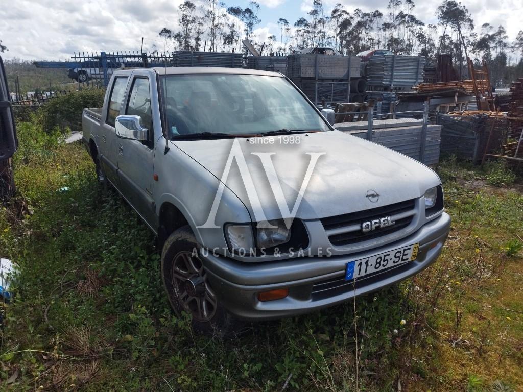 Fotografia de veículo: Insolvência - Veículo ligeiro de mercadorias, matrícula 81-46-MJ, da marca Opel, modelo Campo, do ano 1998 em Leiria [Le