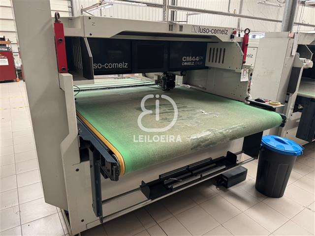 Fotografia de equipamento: Máquina de Corte - Lote 2