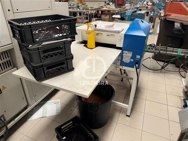 Fotografia de equipamento: Máquina de entretelar - Lote 4