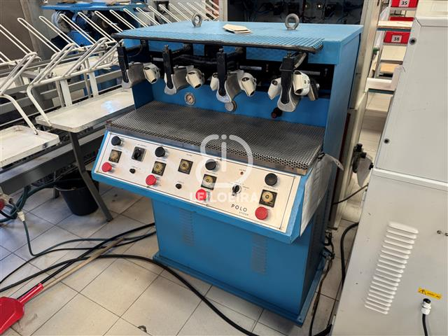 Fotografia de equipamento: Máquina de enformar - Lote 49