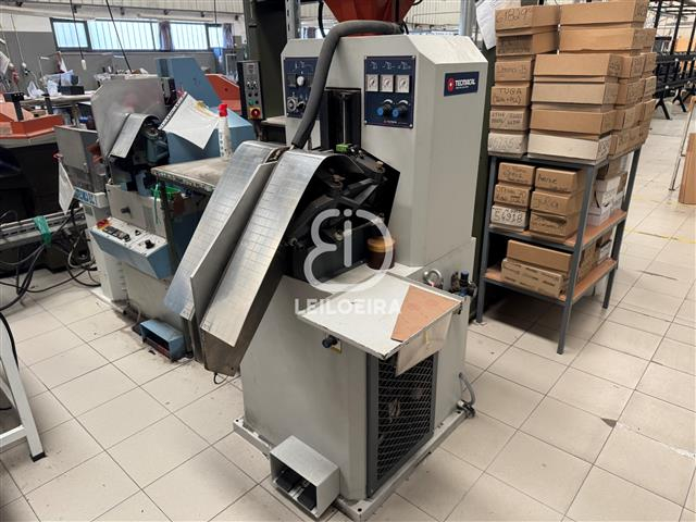 Fotografia de equipamento: Máquina de Vergar - Lote 5