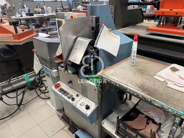 Fotografia de equipamento: Máquina de Vergar - Lote 6