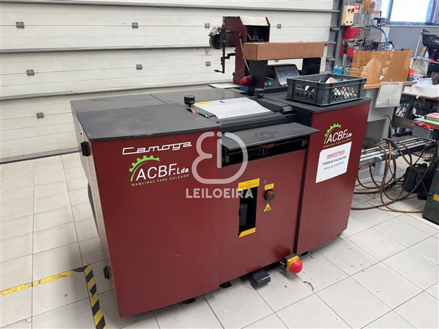 Fotografia de equipamento: Máquina de igualizar - Lote 59