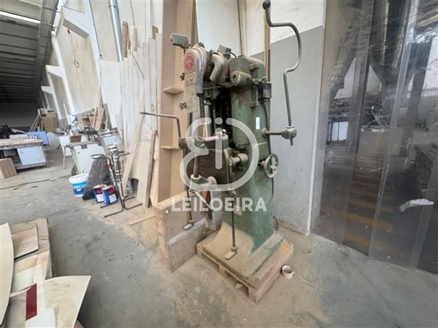 Máquina de abrir ranhuras - Lote 30