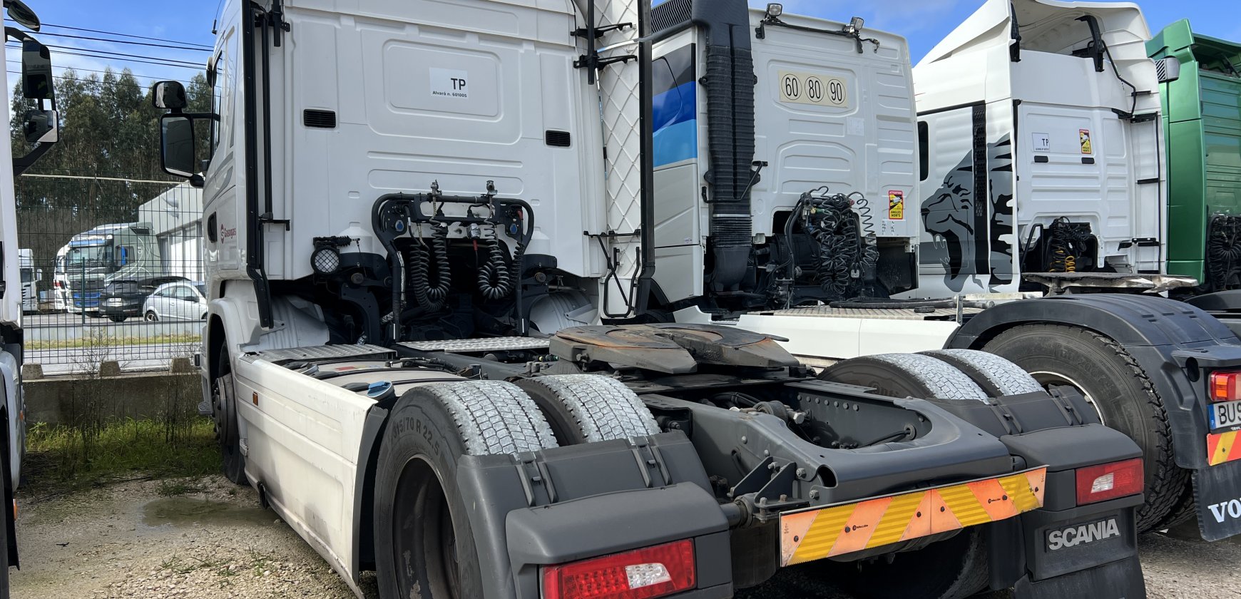 Fotografia de direitos: TRATOR DE MERCADORIAS 60-OP-71 SCANIA N320 DE 2014