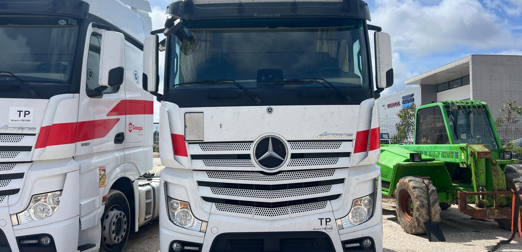 TRATOR DE MERCADORIAS MERCEDES-BENZ ACTROS 1851 LS DE 2022