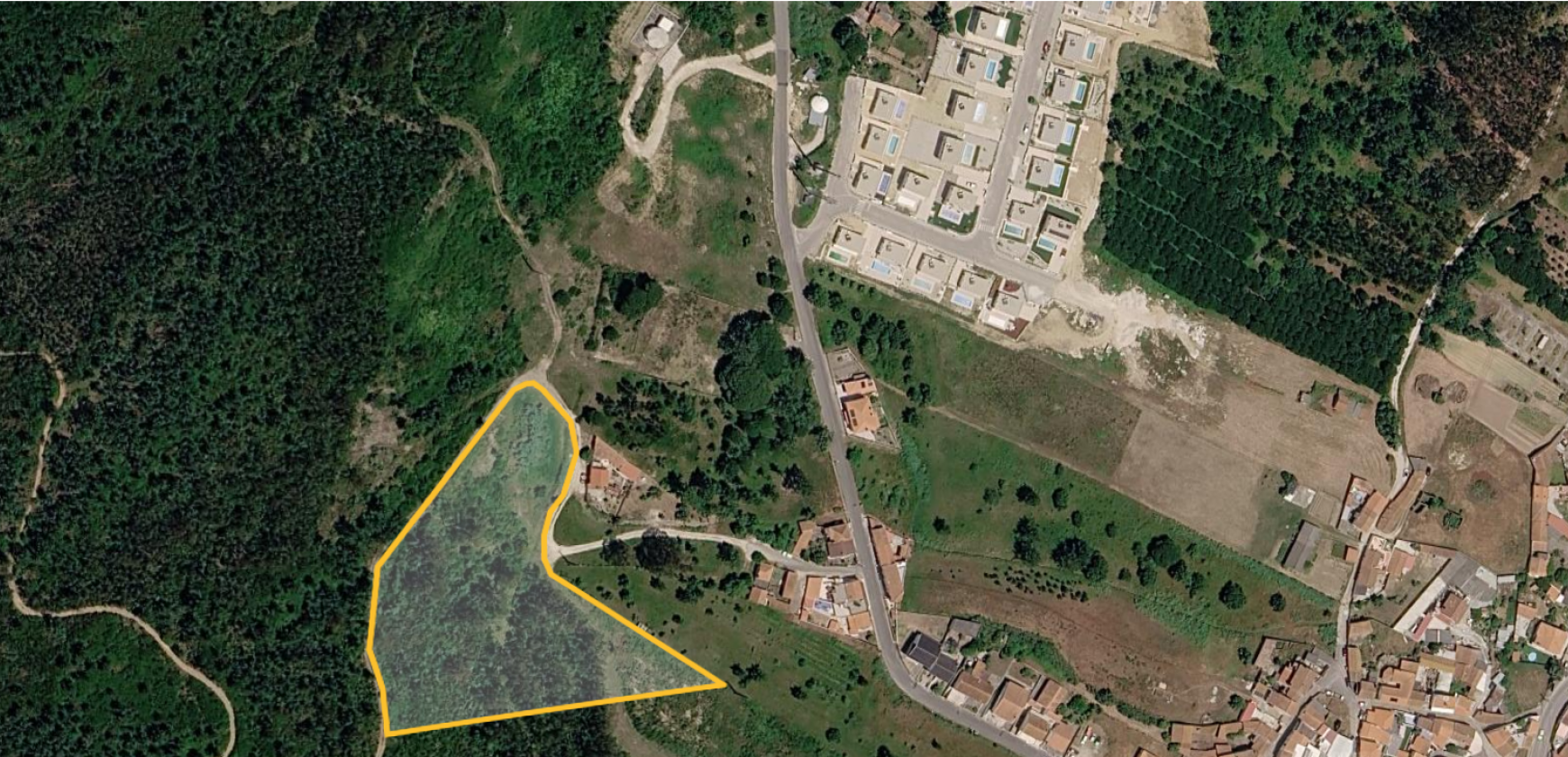 Prédio Rústico c/ 11.000m2 - Famalicão - Nazaré