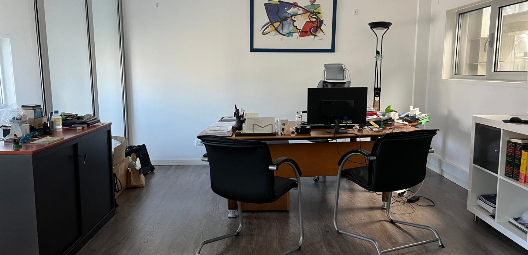 MOBILIÁRIO DE ESCRITÓRIO E EQUIPAMENTO