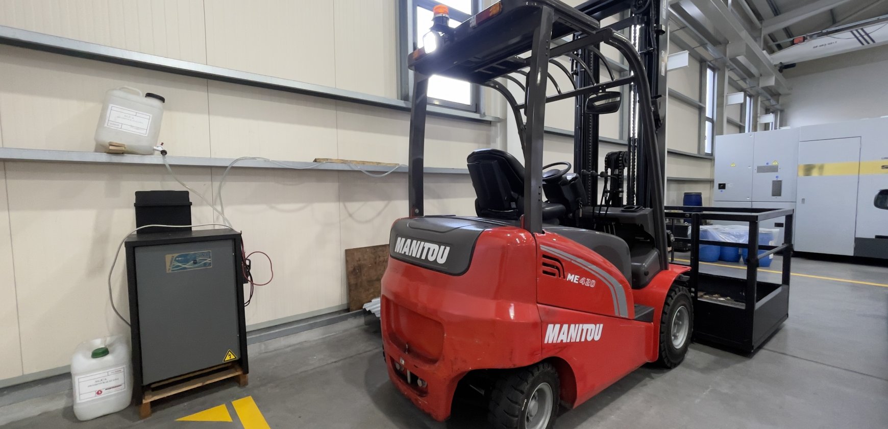 EMPILHADOR MANITOU ME420