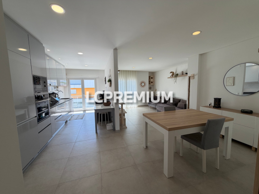 Apartamento T2 C/ Lugar de Garagem