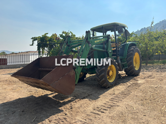 Trator John Deere