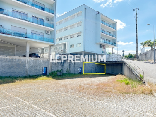 Insolvência: 2ipga4assistente ? Comércio e Serviços, Lda.