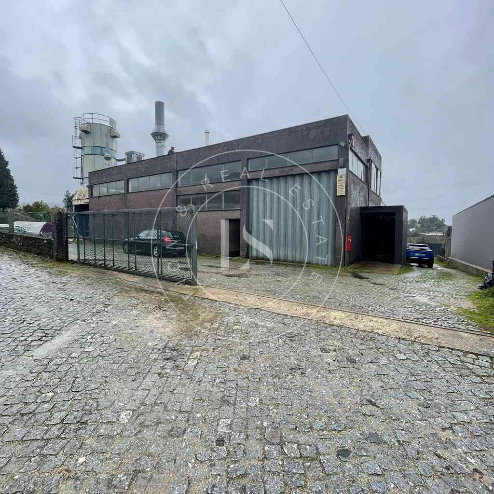 Fotografia de imóvel: Armazém Industrial | Braga