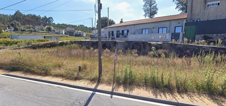 Fotografia de : Usufruto de Terreno · Felgueiras