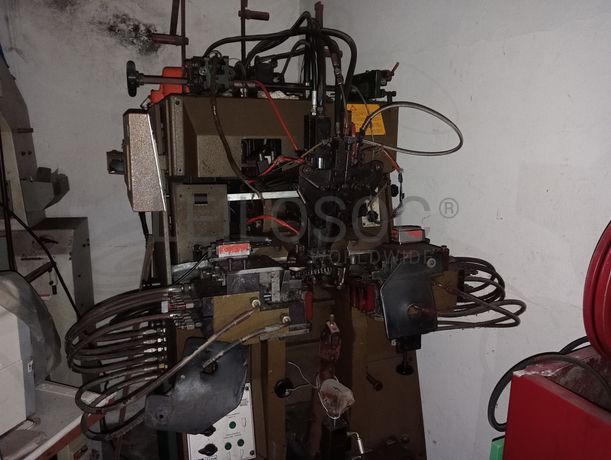 Fotografia de equipamento: Máquina de Calcanheiras, Coser solas e Pregar saltos