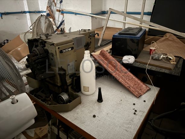 Fotografia de equipamento: Máquina de Costura  