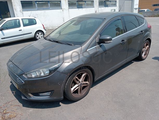 Fotografia de veículo: Ford Focus · Ano 2015