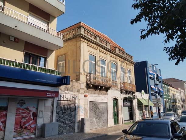 Fotografia de imóvel: Proporção de 1/2 de Edifício · Setúbal