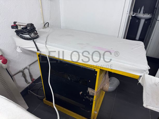 Fotografia de equipamento: Mesa de Passar a Ferro