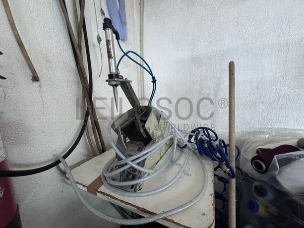 Fotografia de equipamento: Máquina para Virar Golas