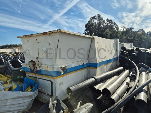 Fotografia de equipamento: Auto Compactadores