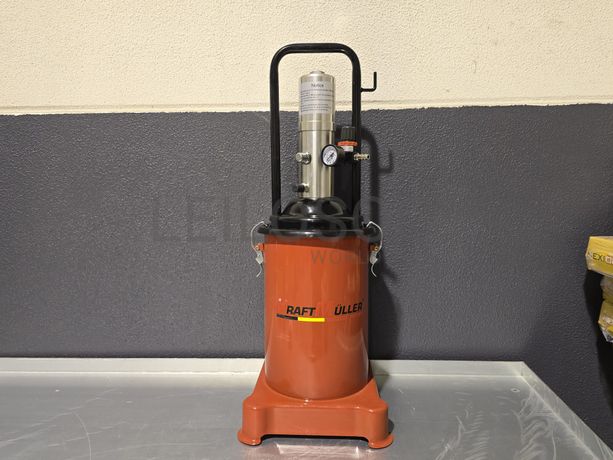 Fotografia de máquina: Máquina de Lubrificação Industrial