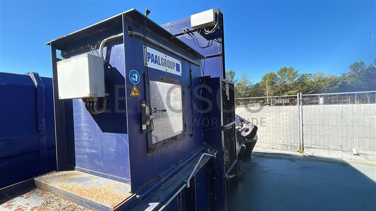 Fotografia de equipamento: Prensa Enfardadora