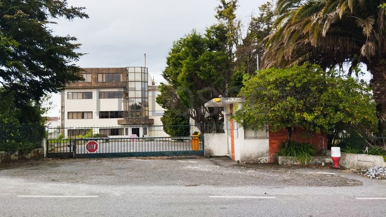 Fotografia de imóvel: Edifício · Oliveira do Hospital, Coimbra 