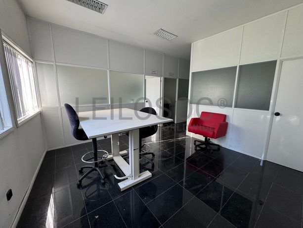 Fotografia de equipamento: Equipamento de Escritório  
