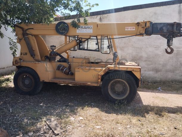 Fotografia de equipamento: Grua Móvel