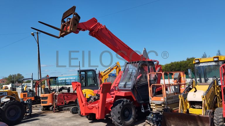 Fotografia de equipamento: Multifunções telescópico Manitou 1230
