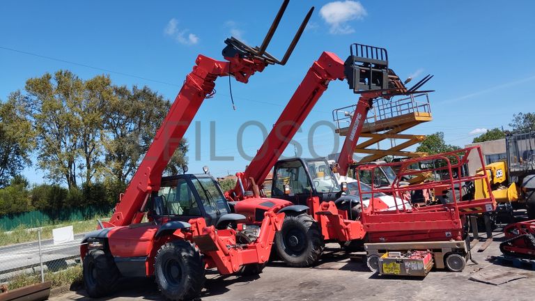 Fotografia de equipamento: Multifunções telescópico Manitou 1330