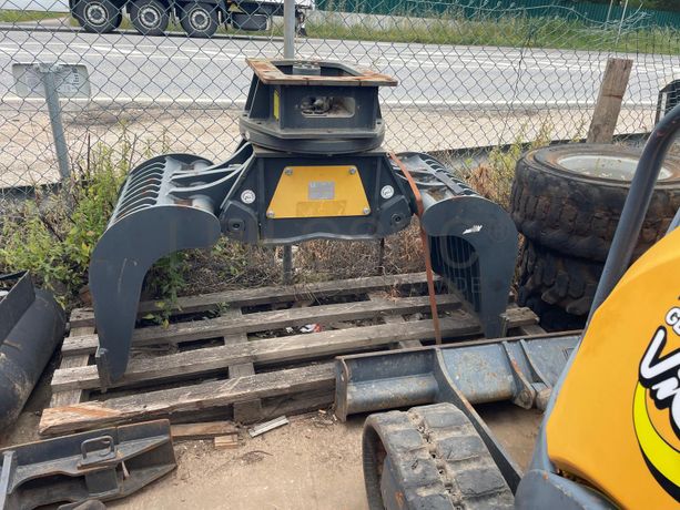 Fotografia de equipamento: Pinça de Demolição GRP