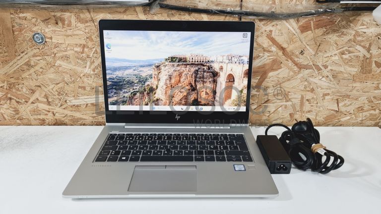 Fotografia de equipamento: Computador portátil HP EliteBook 830 G6