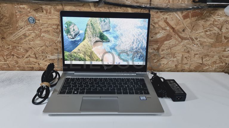 Fotografia de equipamento: Computador porta?til HP EliteBook 830 G6 