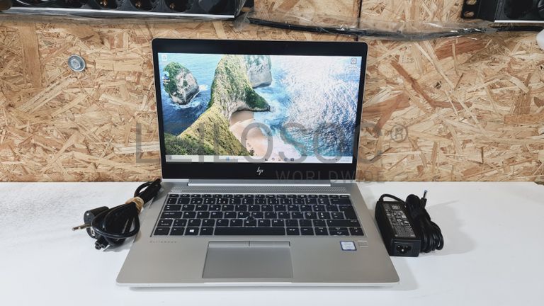 Fotografia de equipamento: Computador porta?til HP EliteBook 830 G6