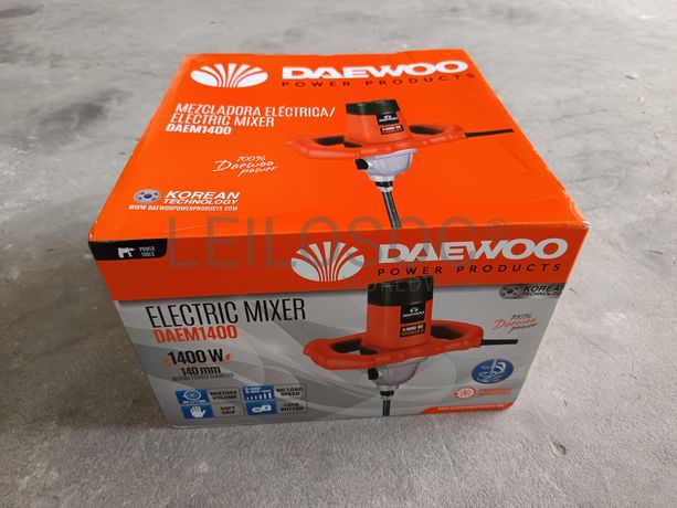 Fotografia de mobiliário: Misturadora elétrica Daewoo  