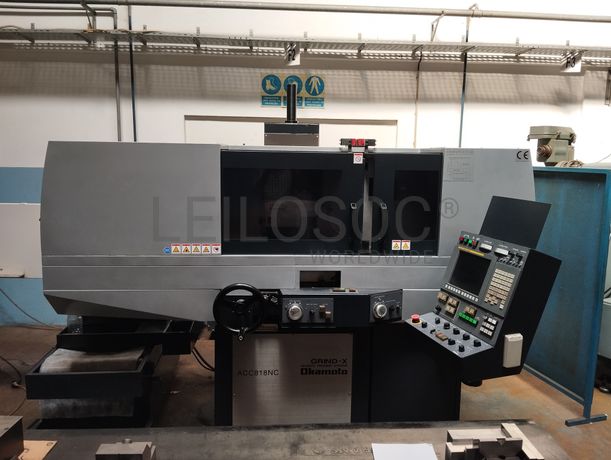 Fotografia de equipamento: Retificadora CNC