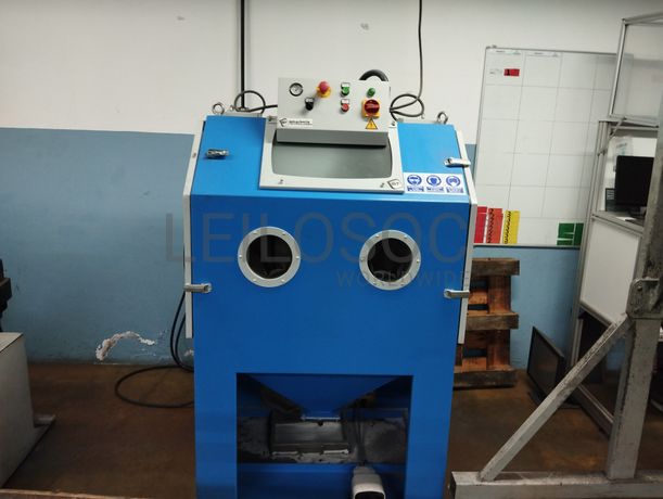 Fotografia de equipamento: Máquina limpeza 
