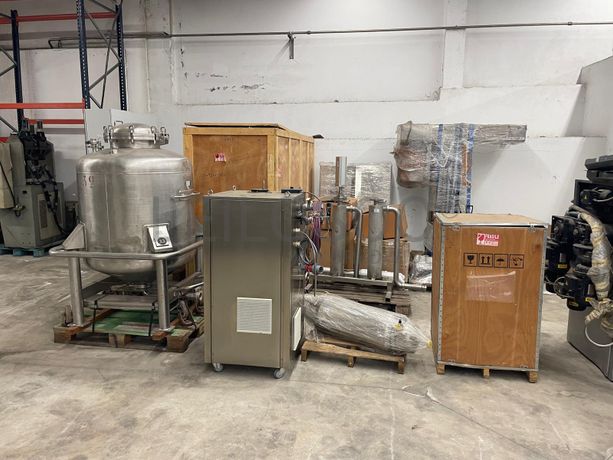 Fotografia de equipamento: Equipamento de Produção de Cannabis Medicinal