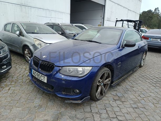 Fotografia de veículo: BMW 320 · Ano 2011