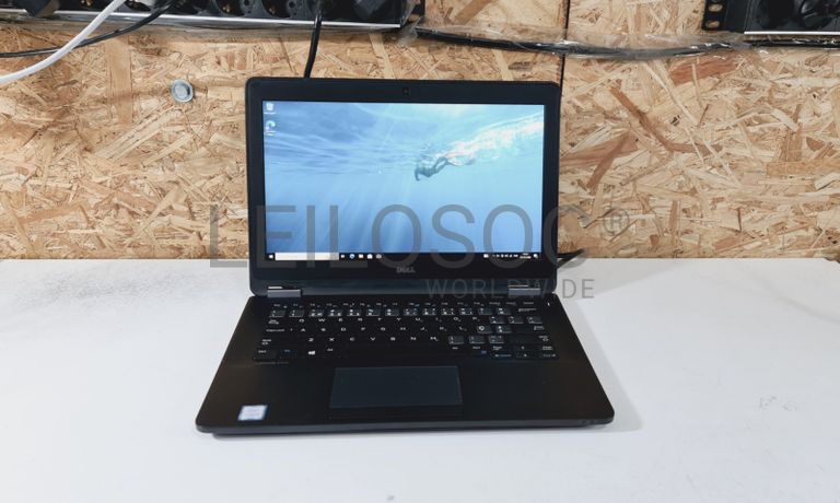 Fotografia de equipamento: Computador portátil Dell Latitude E7270