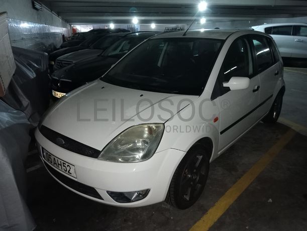 Fotografia de veículo: Ford Fiesta · Ano 2005