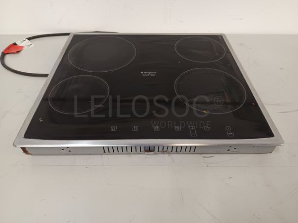 Fotografia de equipamento: Placa Vitrocerâmica Ariston