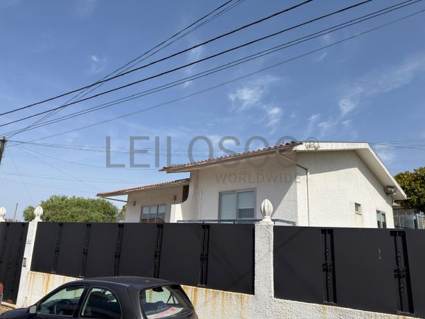 Terreno para Construção com Benfeitoria · Esmoriz, Ovar