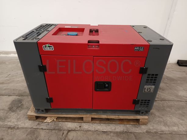 Fotografia de equipamento: Gerador Salini VG-R15 de 15 kva