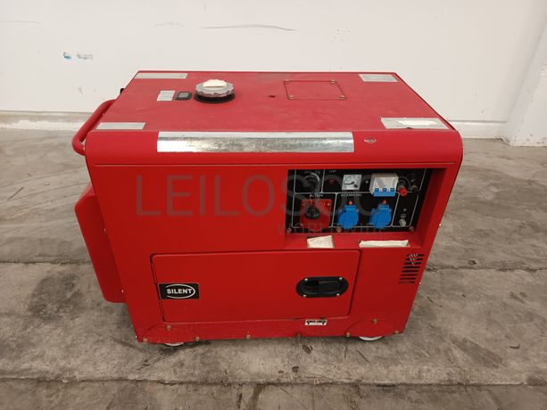 Fotografia de equipamento: Gerador Erdmann de 12 kva