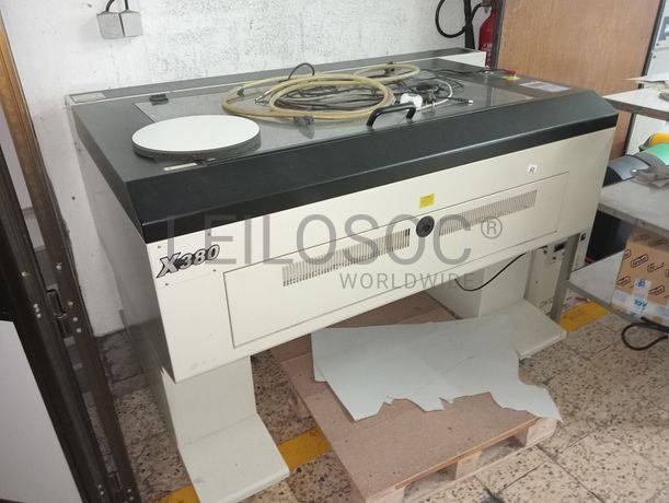 Máquina de corte a laser
