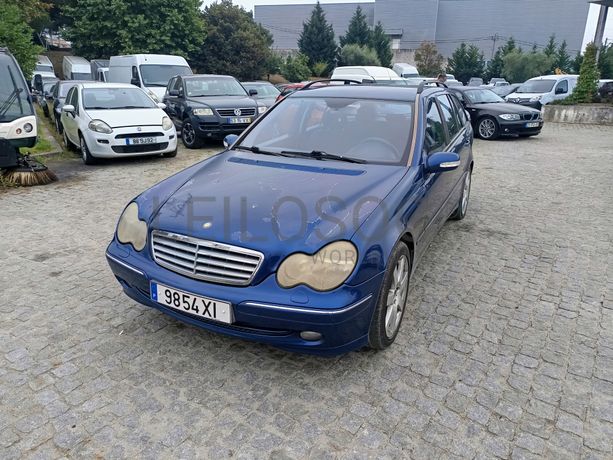 Fotografia de veículo: Mercedes-Benz C 220 · Ano 2001